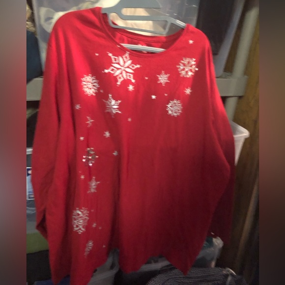 🎄Croft & Barrow Snowflake Tee- 679 *tee deal $15 or $12 w/offer - Picture 1 of 3